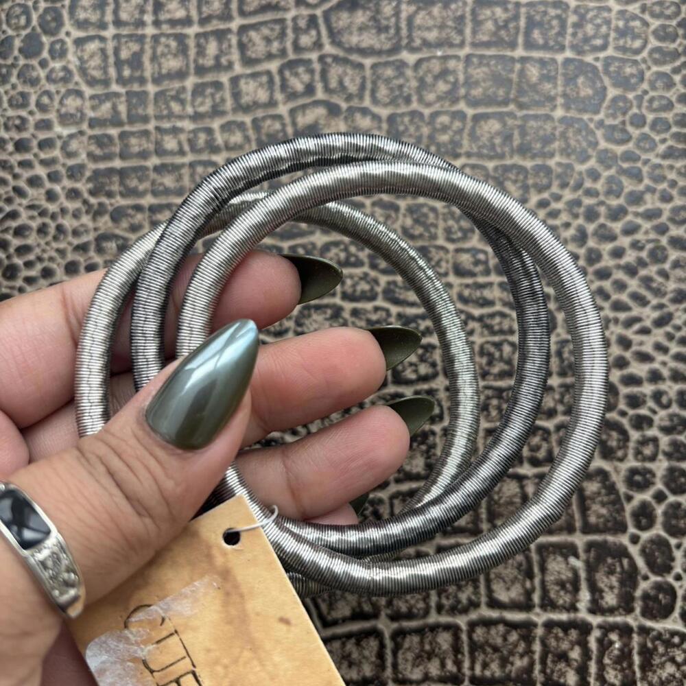 Vintage Deadstock Bangle Set